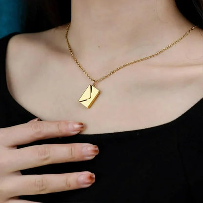 “Mensaje Eterno” Collar personalizado + box de regalo