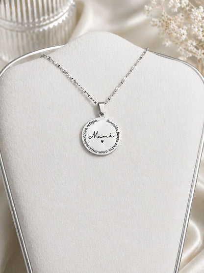 Collar Grabado "Feliz día Mamá" + Box de regalo