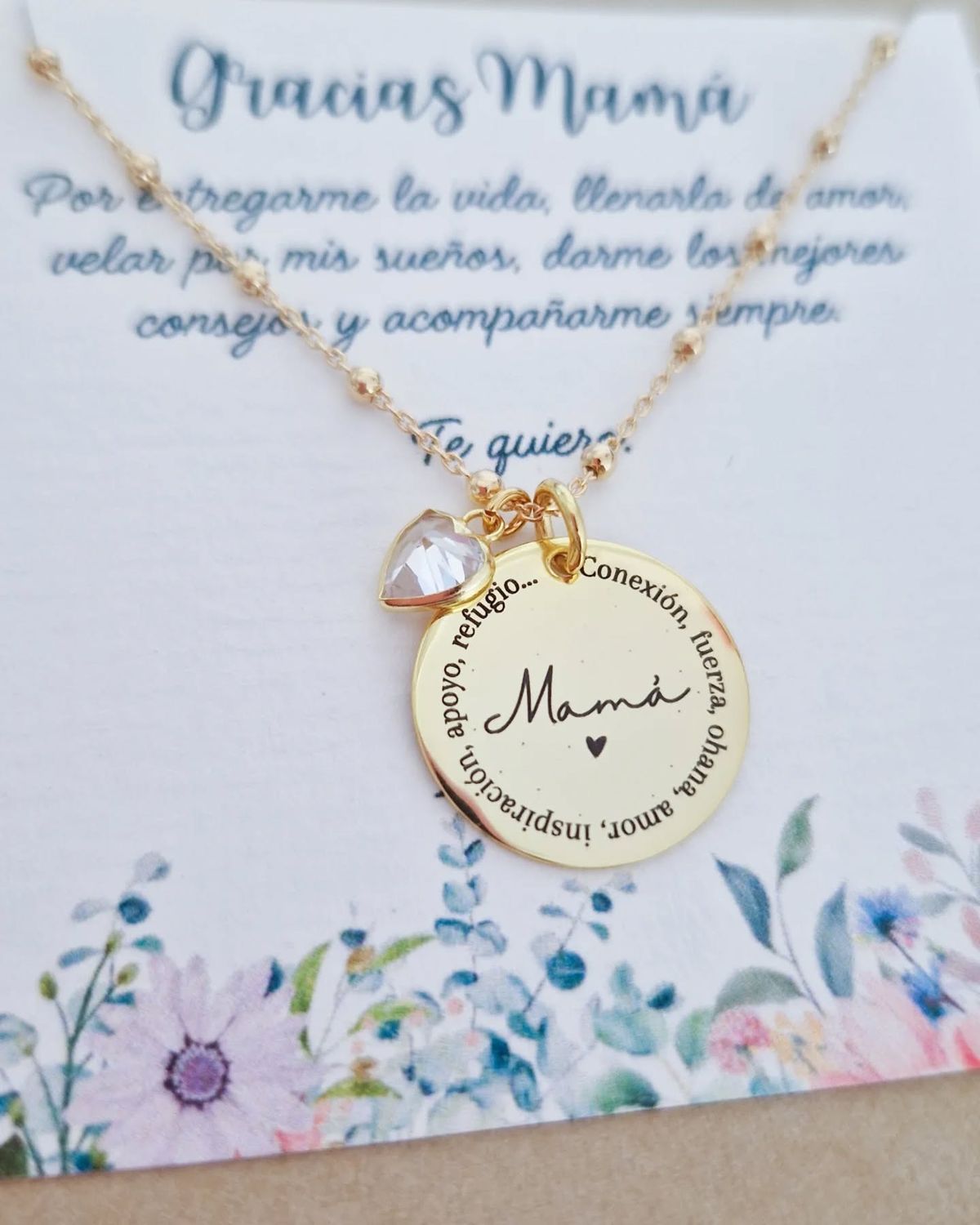 "Amor Eterno" Collar Personalizado para Mamá + Box de Rosas